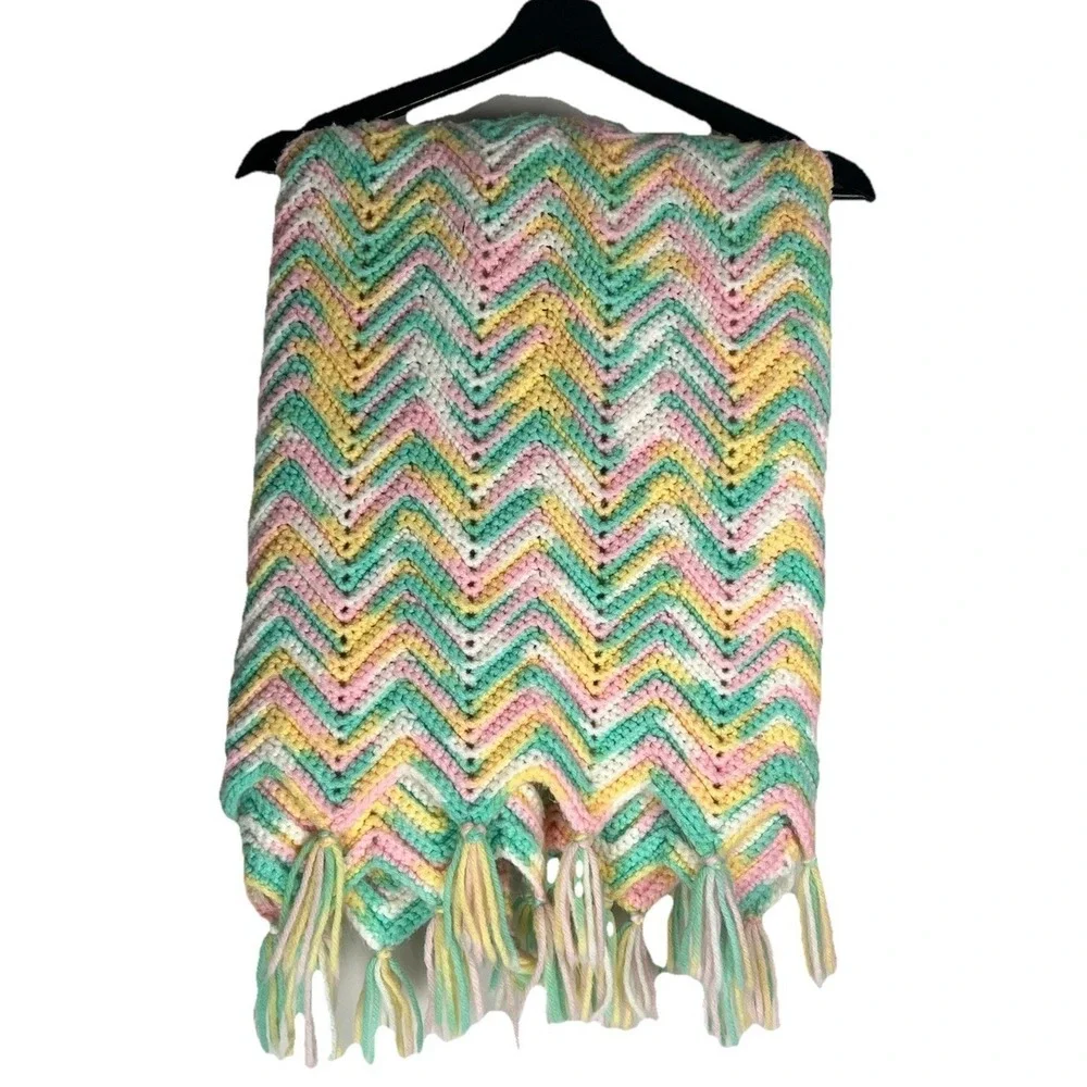 Handmade Crochet Chevron Throw‎ Blanket Pastel Pink Yellow Green Zig Zag Tassels